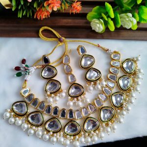 KUNDAN SET.