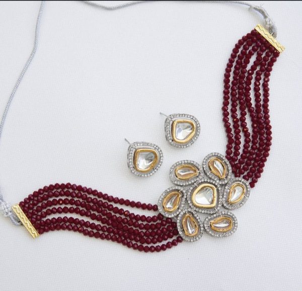INDIAN UNCUT CHOKER SET.